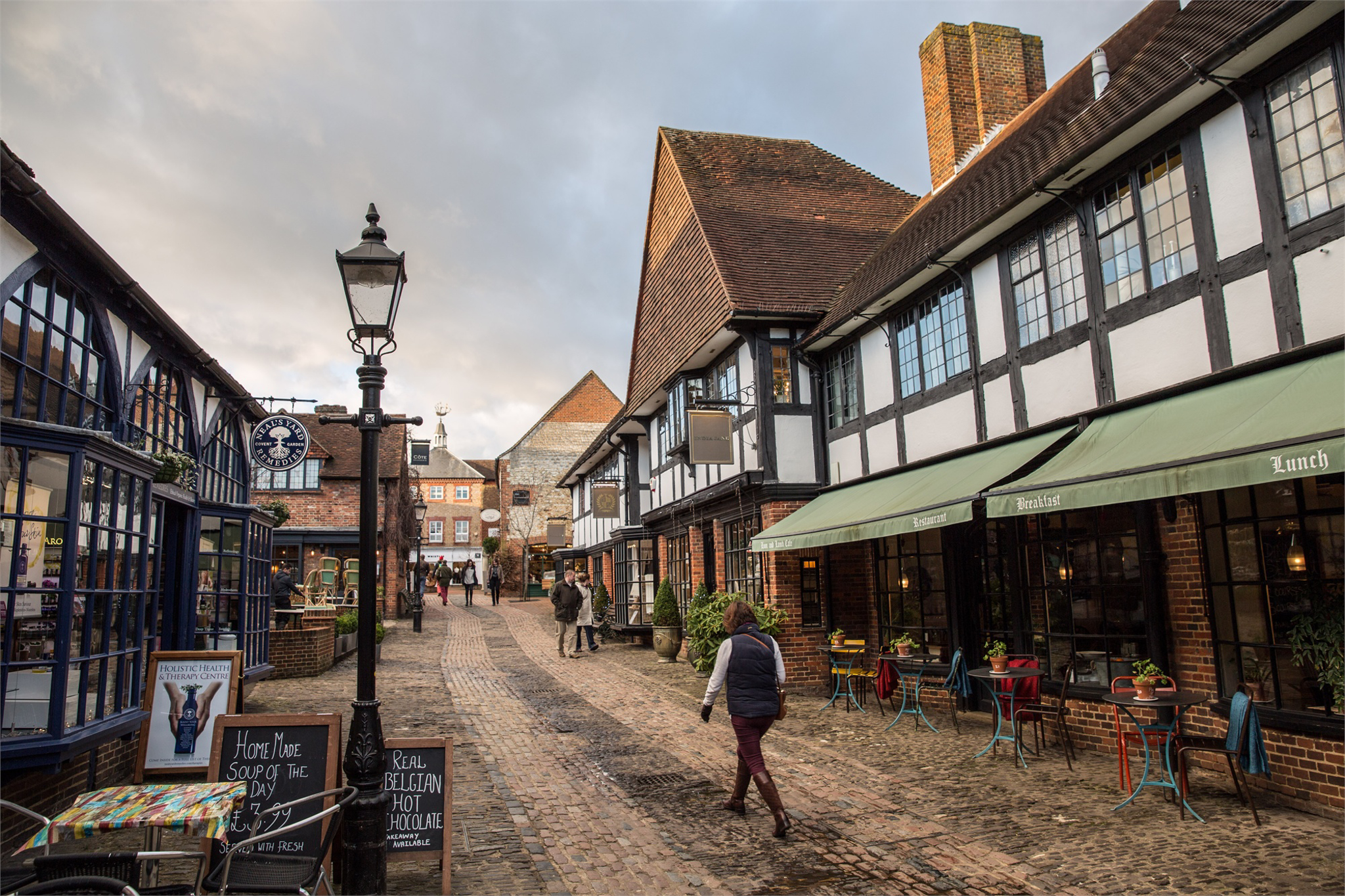 Farnham, Surrey Charters Estate Agents